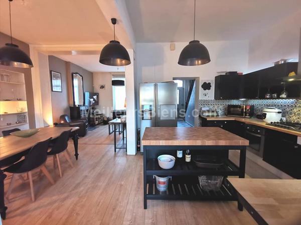 Maubeuge - Semi Individuelle - 4 chambres - 162 m2 - Terrasse 120 m2 - Terrain 1630 m2 - Garage