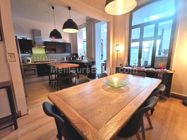 Maubeuge - Semi Individuelle - 4 chambres - 162 m2 - Terrasse 120 m2 - Terrain 1630 m2 - Garage