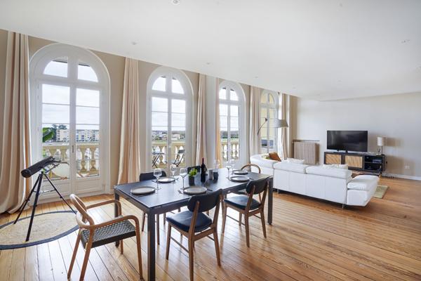 Appartement 5 pièces 253 m2
