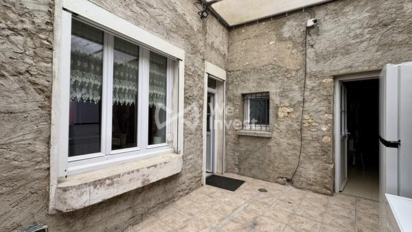 Commerce (murs + fonds) avec studio
