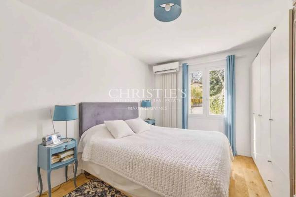 Latresne – Élégante maison familiale avec piscine et grand parc arboré à quelques minutes de Bordeaux