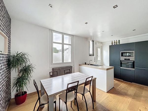 Appartement Nantes/Sainte-Anne, 2 chambres, 1 bureau, 1 garage