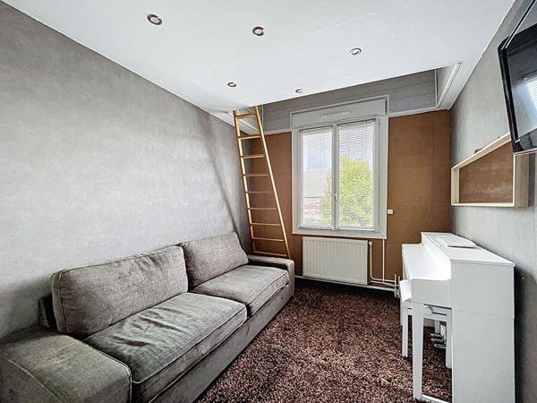 Appartement Nantes/Sainte-Anne, 2 chambres, 1 bureau, 1 garage