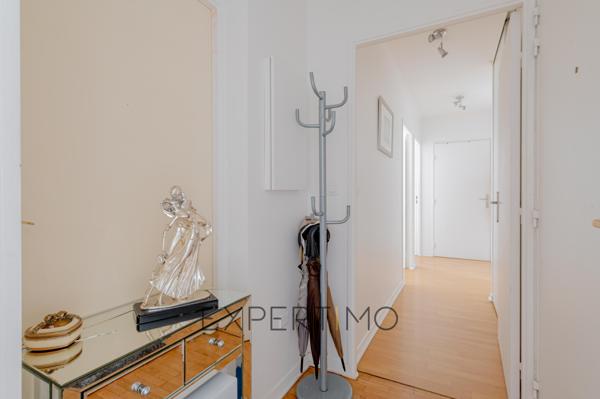 Levallois-Perret (92300) Exclusivité, Elégant 3 pièces lumineux dans une résidence récente avec garage et cave