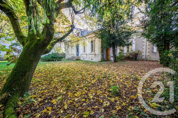 Maison à vendre  10 pièces - 289 m2 ST MEDARD EN JALLES - 33