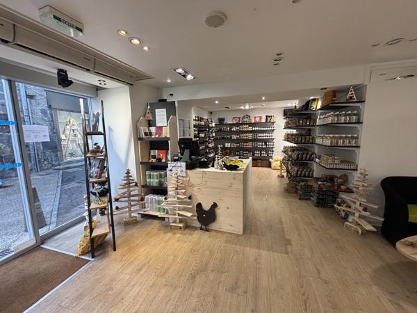 LOCAL COMMERCIAL - AURILLAC