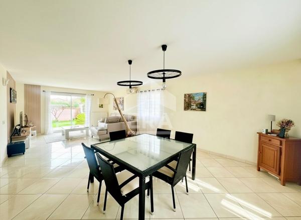 A vendre -Perpignan - Parc Ducup-Mas Bedos- Villa 4 faces - Plain pied- Piscine - Jardin