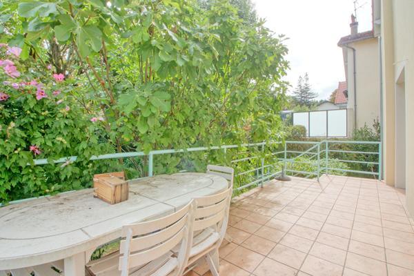 Maison Chatenay Malabry 6 pièce(s) 155 m² habitables (172 m² au sol)