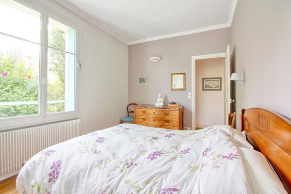 Maison Chatenay Malabry 6 pièce(s) 155 m² habitables (172 m² au sol)