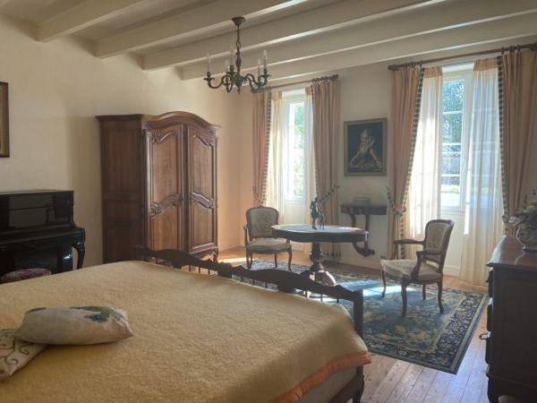 Maison charentaise Cozes 275 m²