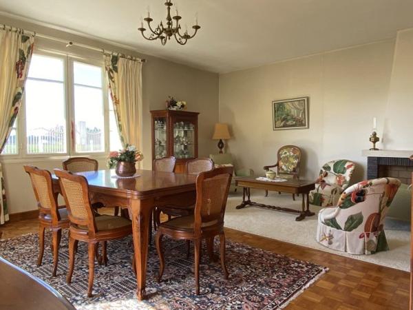 Maison charentaise Cozes 275 m²