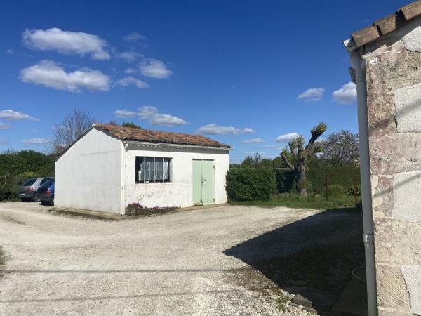 Maison charentaise Cozes 275 m²