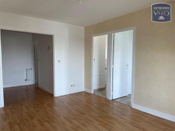 Appartement à louer 2 pièces 42.65m²