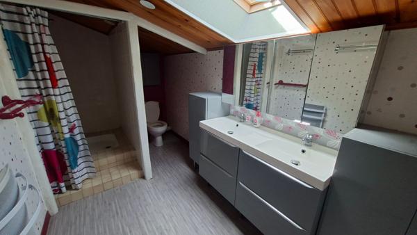 Maison 4 chambres avec piscine à vendre proche du centre ville du Poiré sur Vie