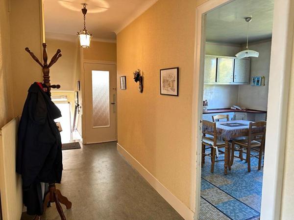 Maison 7 PIECES d'environ 150 m2 + Studio indépendant, terrain 2963 m2, au calme - Proche MONTARGIS & Canal d''Orléans