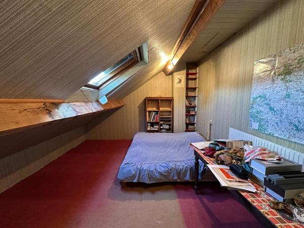 Maison 7 PIECES d'environ 150 m2 + Studio indépendant, terrain 2963 m2, au calme - Proche MONTARGIS & Canal d''Orléans