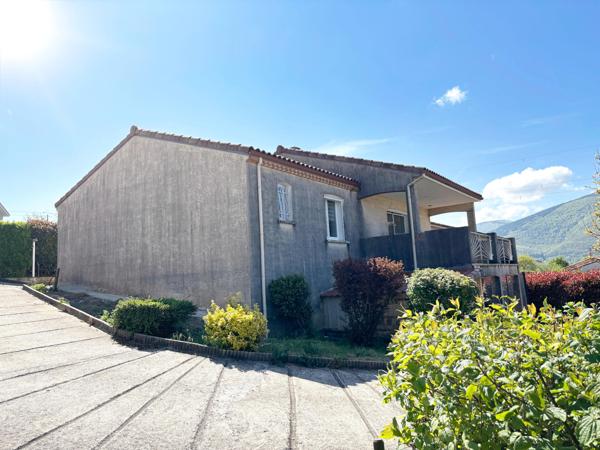 Maison Plain-pied sur sous sol complet