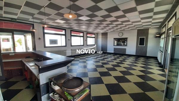 Murs et fonds d'un restaurant et hébergements touristiques