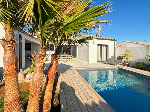 Maison à vendre 6 pièces DOMPIERRE SUR MER (17)