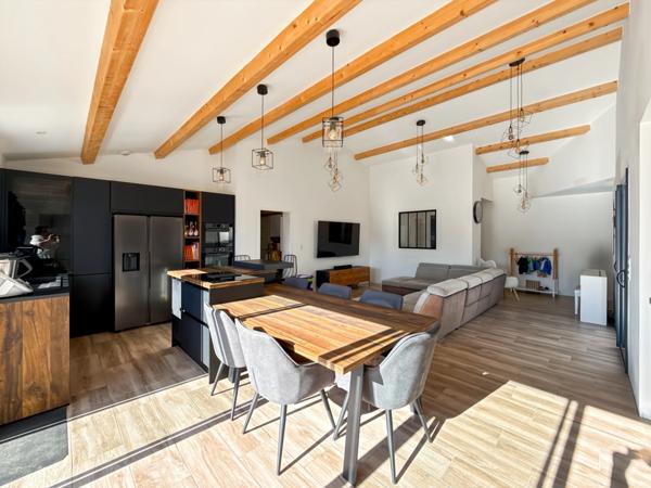 Maison à vendre 6 pièces DOMPIERRE SUR MER (17)