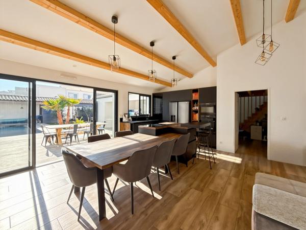 Maison à vendre 6 pièces DOMPIERRE SUR MER (17)