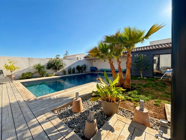 Maison à vendre 6 pièces DOMPIERRE SUR MER (17)