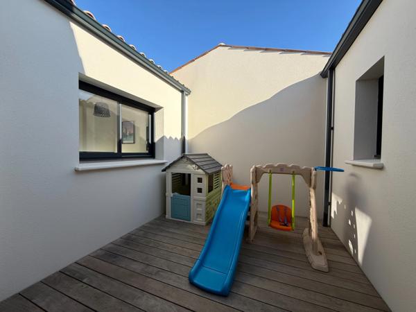 Maison à vendre 6 pièces DOMPIERRE SUR MER (17)