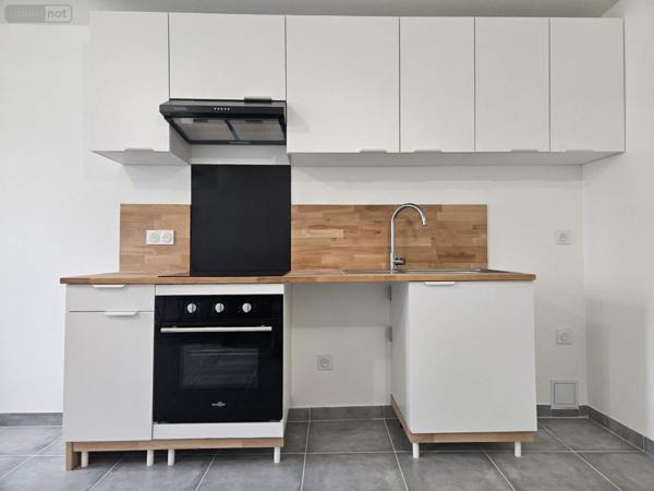 Appartement à louer à Mâcon en Saône-et-Loire (71000), ref : 008/2372