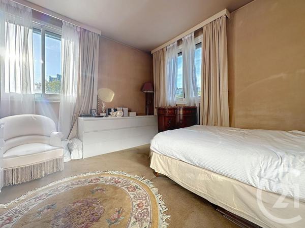 Appartement F4 à vendre  4 pièces - 88,13 m2 PARIS - 75012