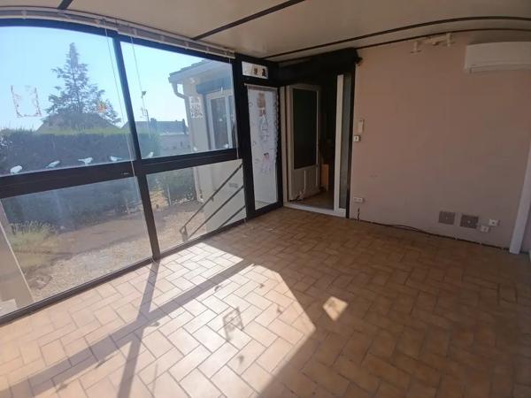 Maison centre village, 4 chambres et jardin