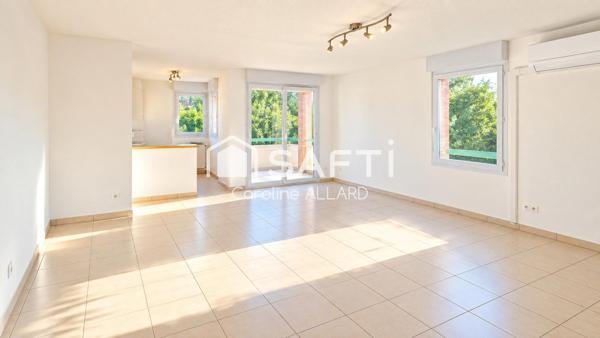 APPARTEMENT T3 DANS RESIDENCE PRIVEE AVEC PISCINE/GARDIEN/2 PLACES DE PARKING