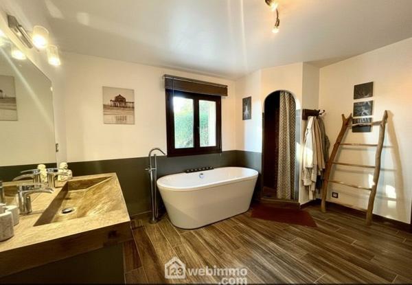 Villas 100 m² à Sainte-Maxime 83120