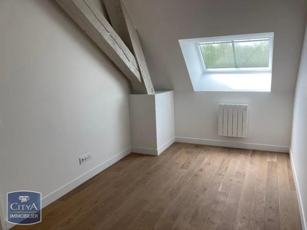 Appartement à louer 2 pièces 41.79m² Douai (59500)