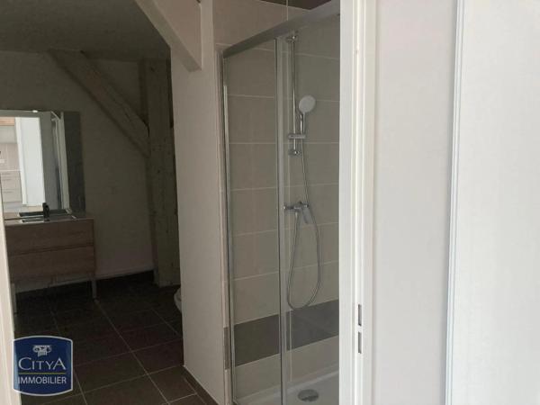 Appartement à louer 2 pièces 41.79m² Douai (59500)