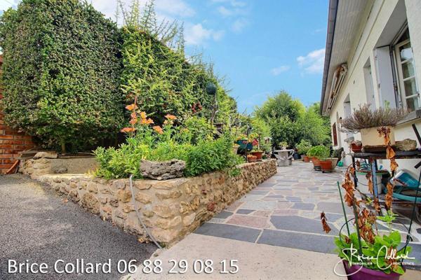 60290 CAUFFRY Grande maison familiale 6 chambres sur sous-sol total + 2 garages