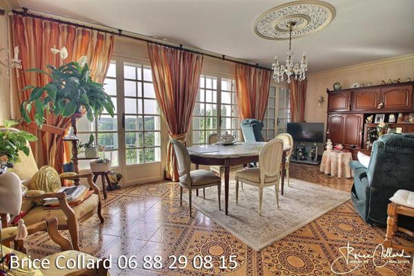 60290 CAUFFRY Grande maison familiale 6 chambres sur sous-sol total + 2 garages