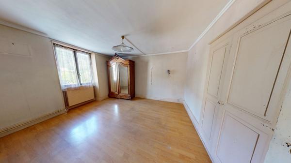 5' de VOIRON Maison 4 chambres, grand terrain, atelier