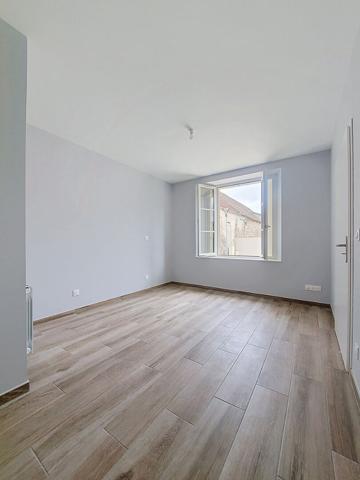 Appartement Fontenay Les Briis 2 pièce(s) 46.40 m2