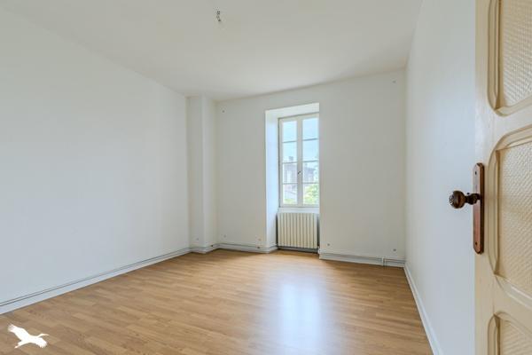 Maison à vendre |  Nérigean |  9 pièces | 188 m²
