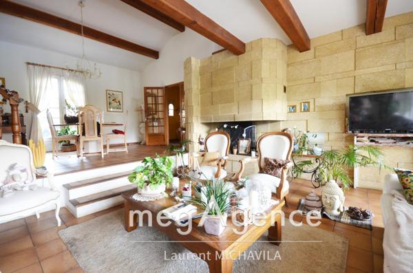 Maison à BEZIERS, 34500 - 8 pièces 140m²