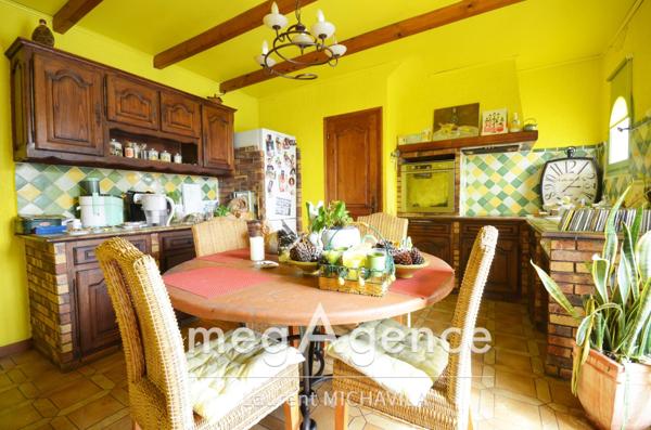 Maison à BEZIERS, 34500 - 8 pièces 140m²