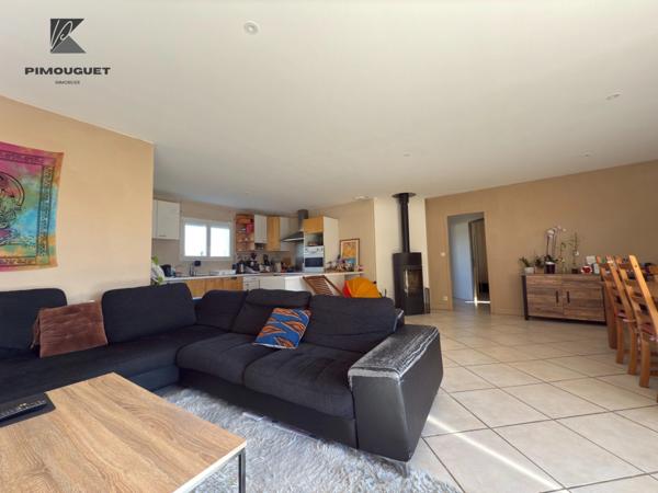 Maison contemporaine à Faleyras – 133 m² habitables sur un grand terrain divisible