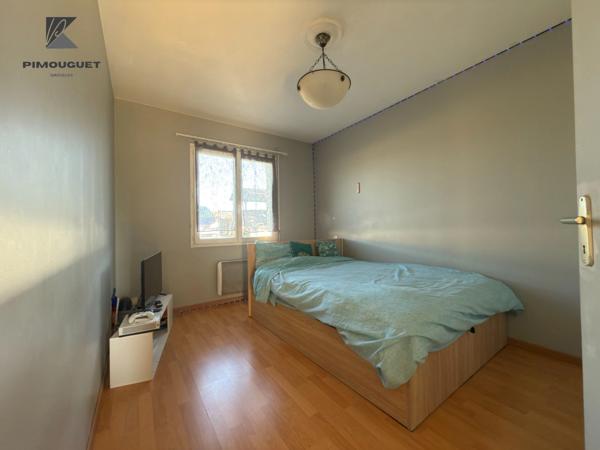 Maison contemporaine à Faleyras – 133 m² habitables sur un grand terrain divisible