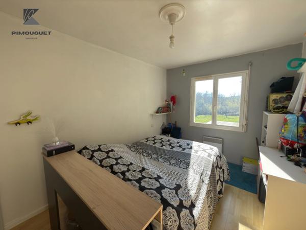 Maison contemporaine à Faleyras – 133 m² habitables sur un grand terrain divisible