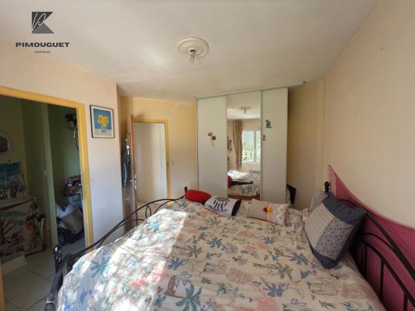 Maison contemporaine à Faleyras – 133 m² habitables sur un grand terrain divisible