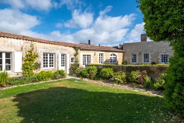 Somptueuse maison emblématique rénovée