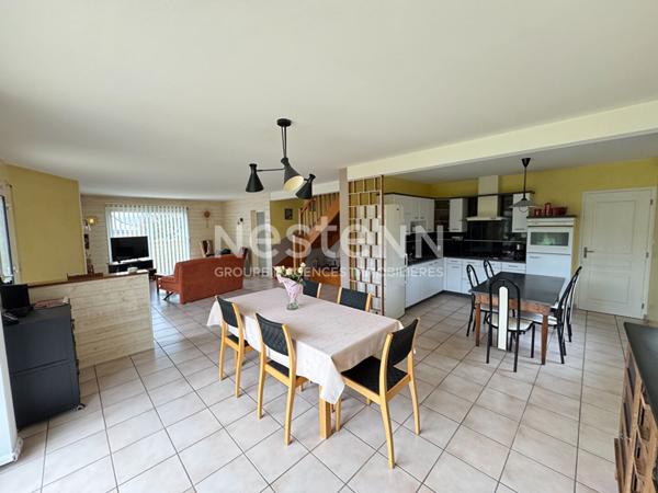 Maison familiale - Centre-ville de Locminé - 4 chambres - 810 M² de terrain