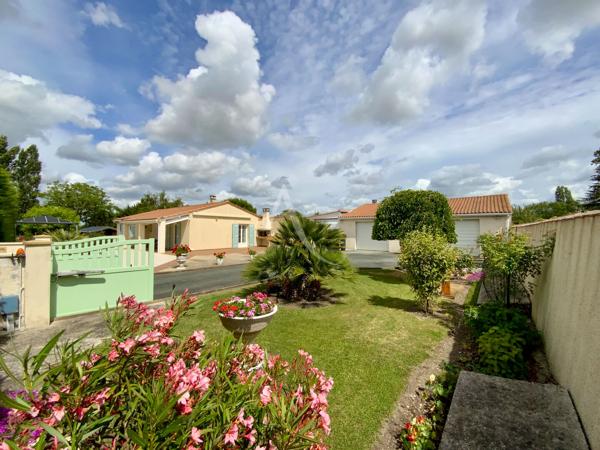 Charmante maison de plain-pied proche de Jonzac et grand garage