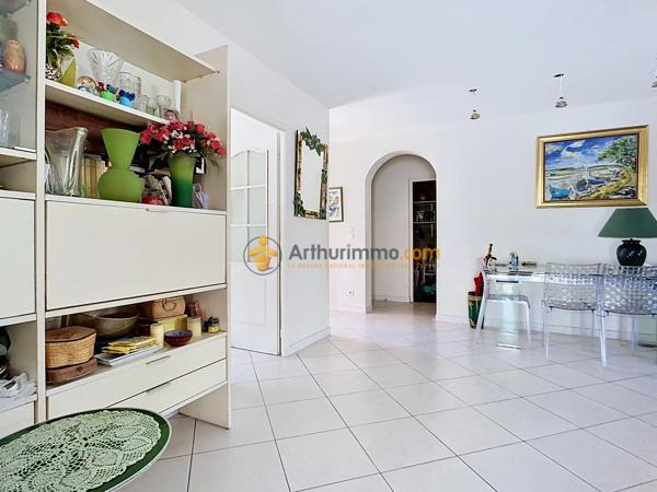 Vente                                                      Villa
                        
                     4 pièces                      107 m2                     à Canet-en-Roussillon