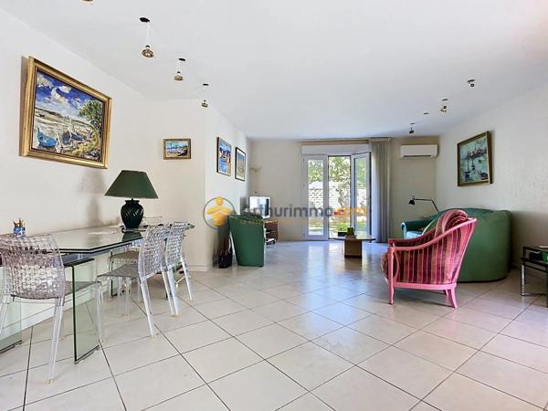 Vente                                                      Villa
                        
                     4 pièces                      107 m2                     à Canet-en-Roussillon